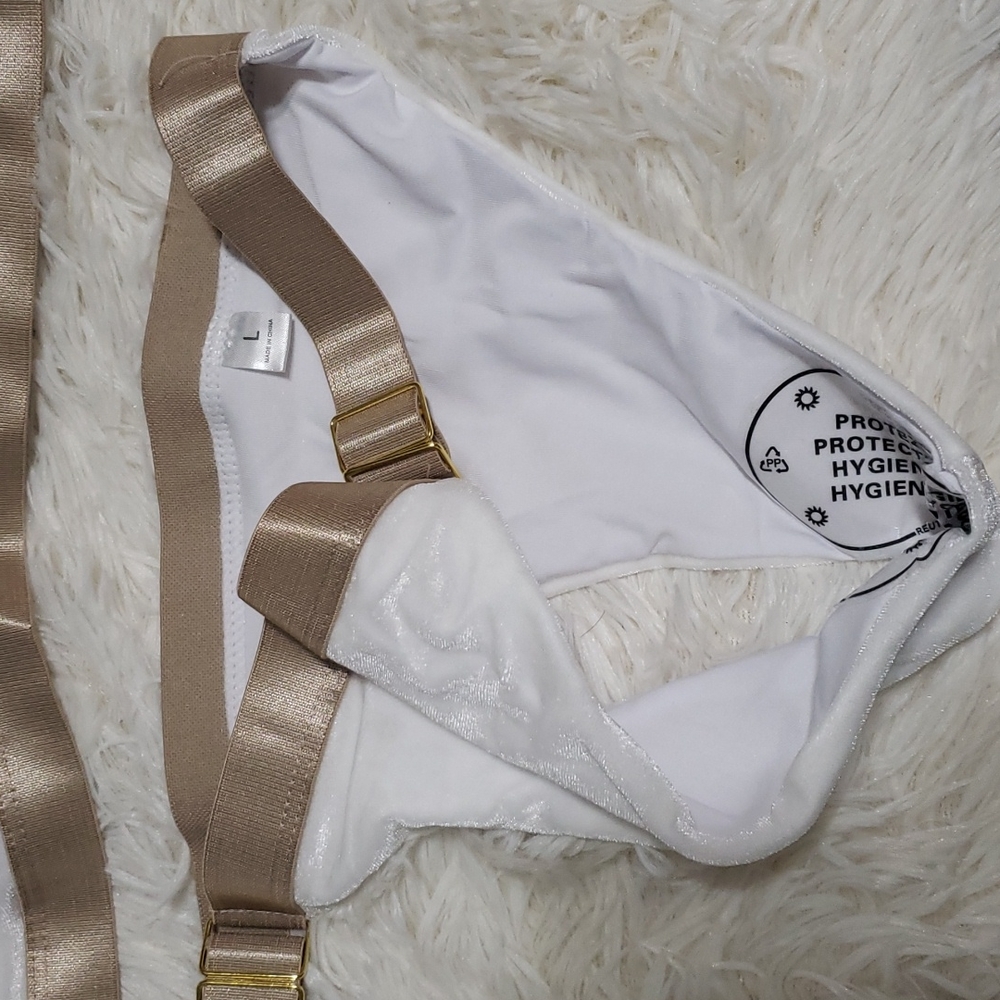 ✨Brand NWOT✨White Valore, Sand Brown Trim Bikini. So sexy and classy! Beautiful! - Picture 2 of 6